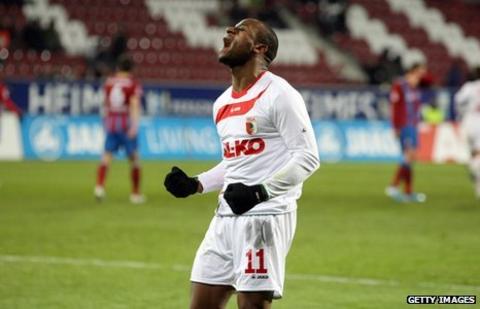 Nando Rafael celebrates a goal for Augsburg