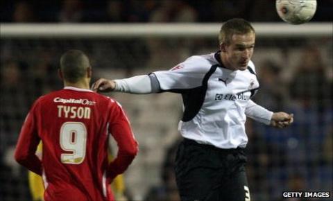 Jaroslaw Fojut (right) in action for Luton