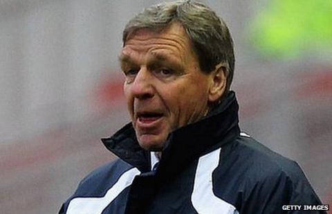 Shrewsbury boss Graham Turner hits out at greedy agents