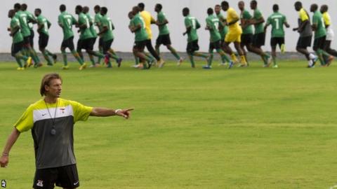 Herve Renard watches his players train in Bata