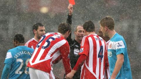 Robert Huth is sent off