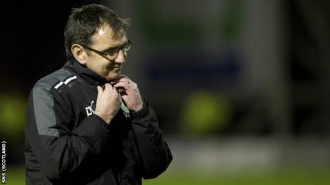 Hibernian manager Pat Fenlon