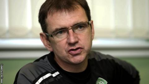 Hibernian manager Pat Fenlon