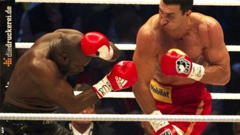 Wladimir Klitschko (right) knocks out Jean-Marc Mormeck
