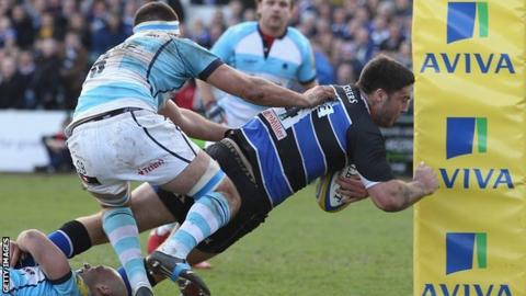 Matt Banahan crosses the whitewash against Worcester