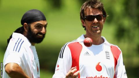 Monty Panesar, left, and Graeme Swann