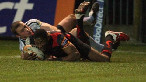 Tonderai Chavhangha scores the winner