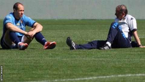 Parisse and Brunel plot their hoped-for victory over Scotland