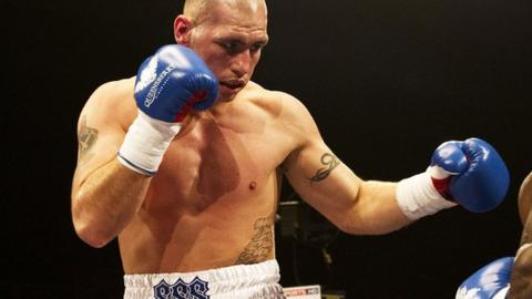 Cruiserweight Stephen Simmons