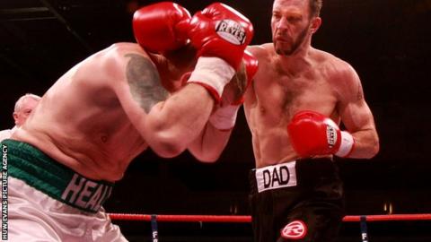 Enzo Maccarinelli made short work of Ciaran Healy in February