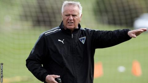 Dunfermline manager Jim Jefferies