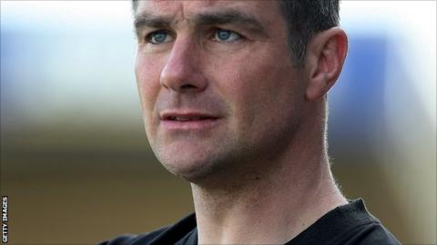 Bury manager Richie Barker