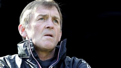 Liverpool manager Kenny Dalglish