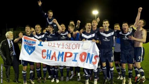 Ross County players celebrating