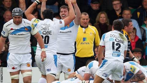 Exeter celebrate Naqelevuki's late try