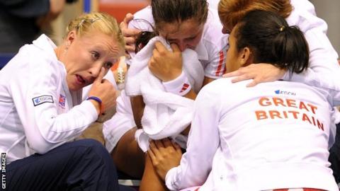 Elena Baltacha (left) and team console Laura Robson (centre)