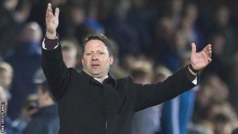 Hearts manager Paulo Sergio