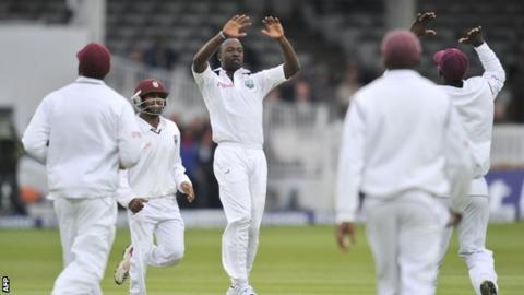Kemar Roach
