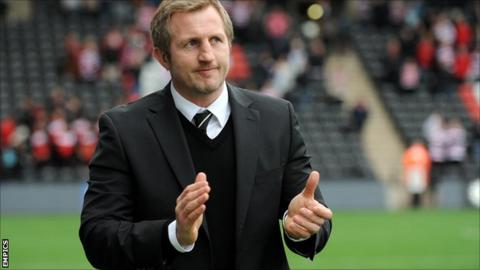Widnes Vikings coach Denis Betts
