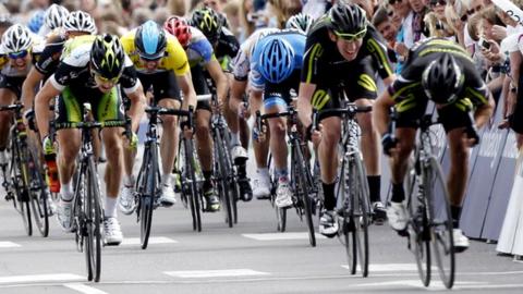 Endura riders leading the field