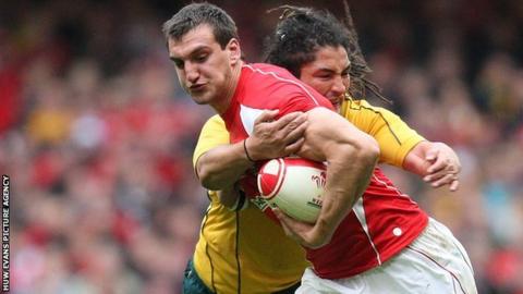 Sam Warburton takes on Australia in 2010