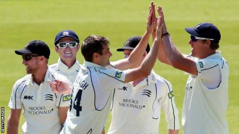 Tim Murtagh takes a wicket for Middlesex