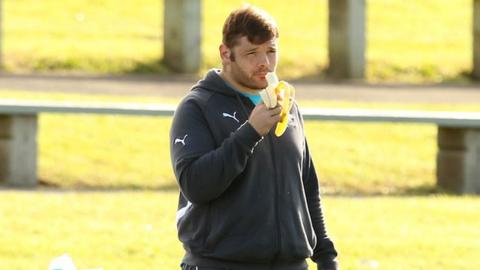 Mike Ross watches the Ireland squad train on Monday