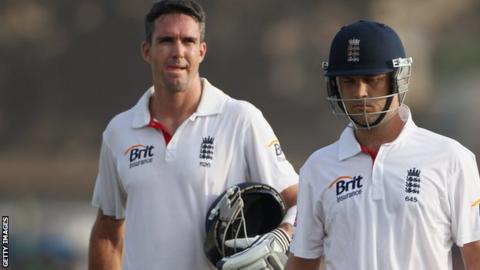 Jonathan Trott and Kevin Pietersen toil for England in Sri Lanka