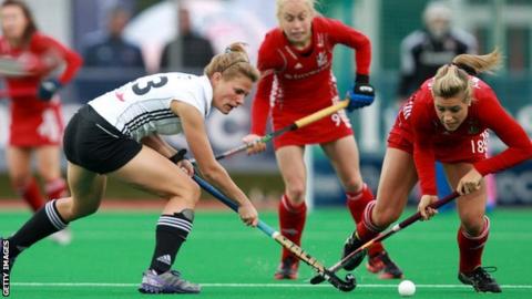 Germany's Katharina Otte and Great Britain's Georgie Twigg