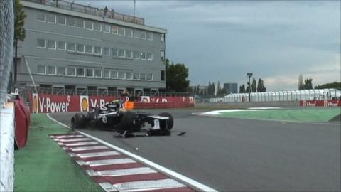 Bruno Senna crashes in his Williams