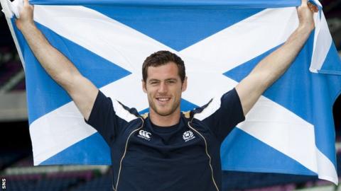 Dutch winger Tim Visser will make his Scotland debut on Saturday