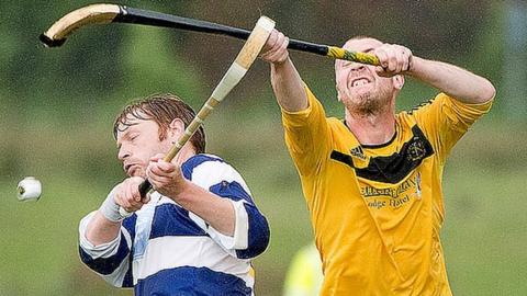 Newtonmore got the better of Fort William to go top of the league