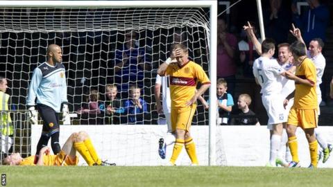 Martin Campbell celebrates after putting Ayr United 3-0 up against Motherwell