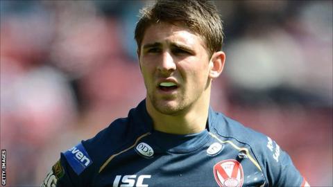 St Helens winger Tommy Makinson