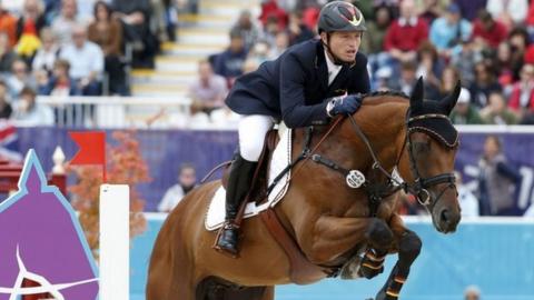 Michael Jung on Sam