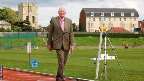 Roger Bannister at Iffley Road