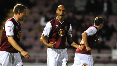 Clarke Carlisle