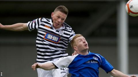 Ricky Little in action for Queen's Park