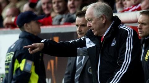 Aberdeen manager Craig Brown