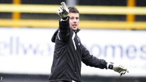 Alan Combe coaching at Alloa Athletic