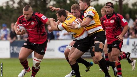 Richard Barrington runs against Pirates