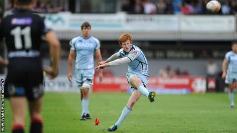 Blues fly-half Rhys Patchell