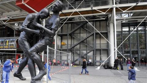 Zinedine Zidane headbutt statue unveiled in French capital ...