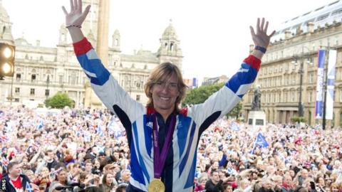 Katherine Grainger is welcomed by Scottish fans in Glasgow