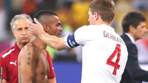 Ashley Cole (left) and Steven Gerrard (right)