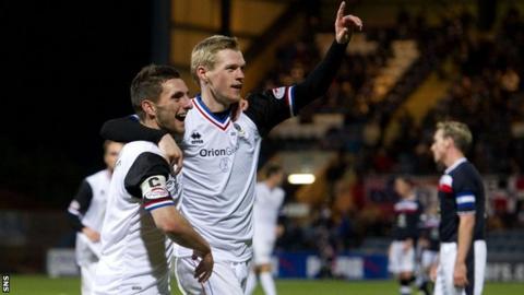 Graeme Shinnie and Richie Foran