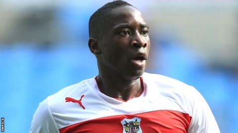 Lucas Akins