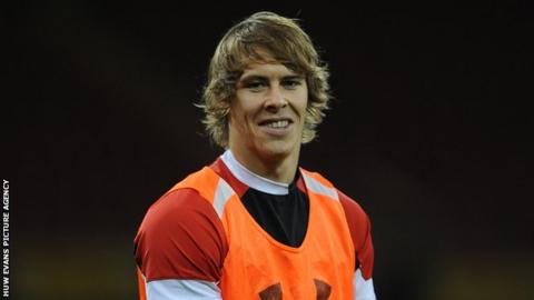 Liam Williams in training with Wales