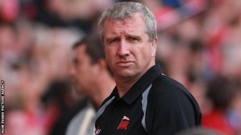 London Welsh coach Lyn Jones