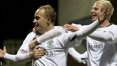 Leigh Griffiths and Ryan McGivern celebrate for Hibs